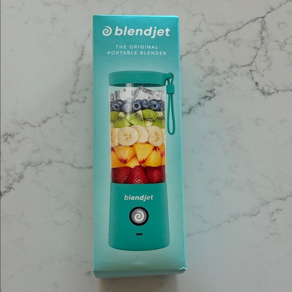 BlendJet 2 Portable Blender - Mint - Picture 1 of 10